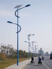 دو سر پنل خورشیدی خیابان نور