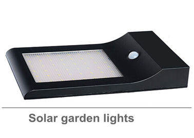 3000 - 6500K 5 W خورشیدی در فضای باز نور چراغ خیابان / چشم انداز روشنایی خورشیدی